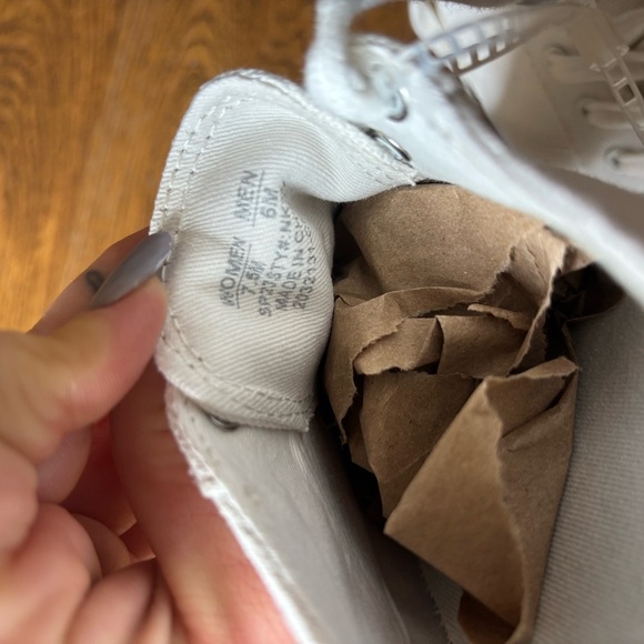 Sidewalk Low-Top Sneakers in Canvas - Picture 6 of 13